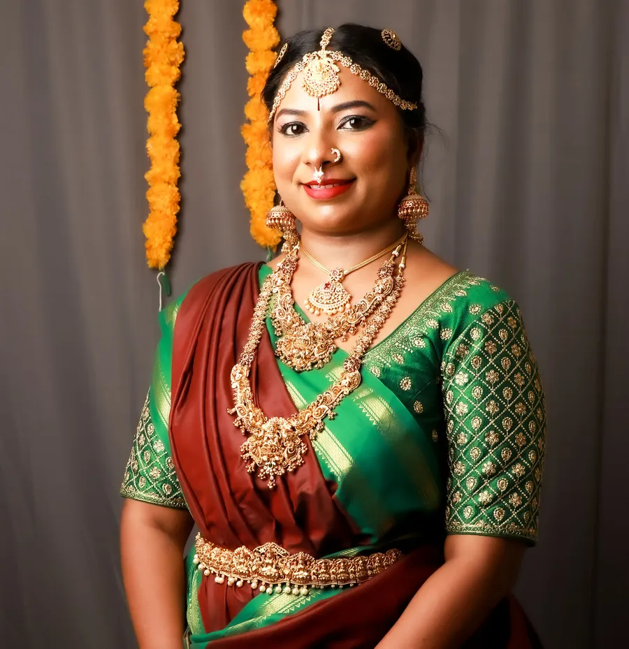 Traditional muhurtham bridal look, alternate pose